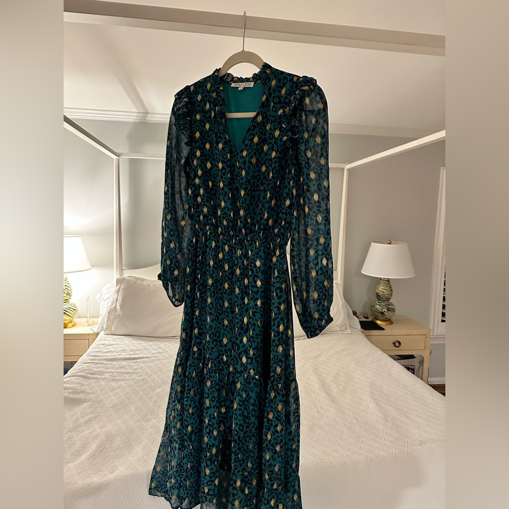 Green and metallic leopard print long dress -NWOT